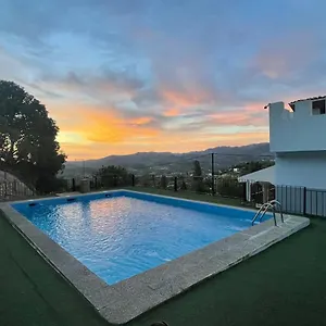 Noviembre La Iruela Сasa de vacaciones